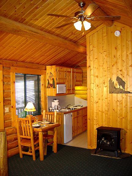 Somers Bay Log Cabin Lodging 호텔 외부 사진